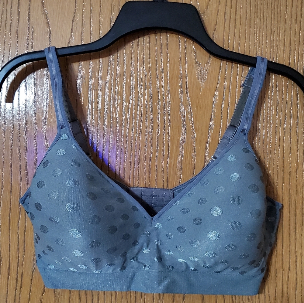 Lot Of 4. 2 Navy And 2 Gray Polka Dot Bras. Size XL. EUC. Washed But Never Worn.